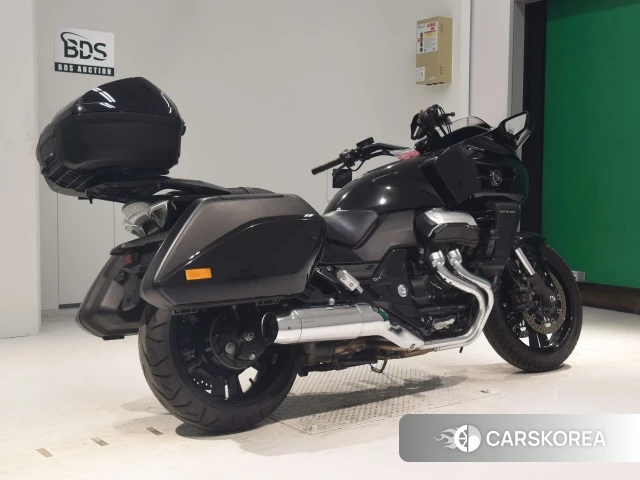 Проданный Honda CTX1300 2015 из Японии