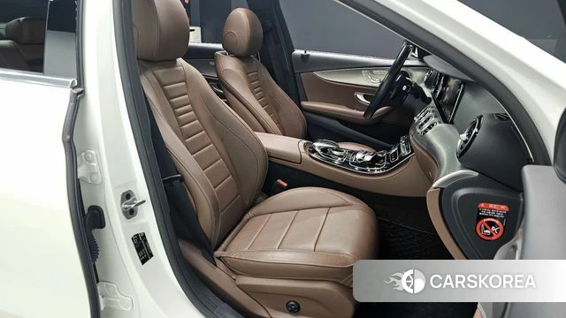 Mercedes-Benz E-Class W213 id 4188354 из Кореи 18