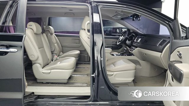 Kia The New Carnival id 4765294 из Кореи 18