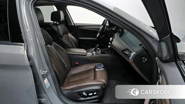 BMW 5 Series (G30) id 4202099 из Кореи 18