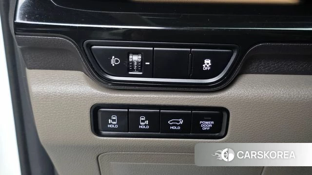 Kia The New Carnival 4th Generation id 4934995 из Кореи 18