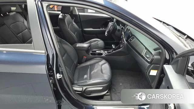 Kia Niro id 4776196 из Кореи 18