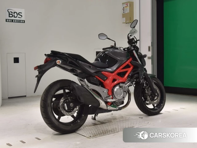 Проданный Suzuki GLADIUS 400 2014 из Японии, фото 2