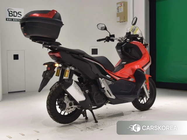 Проданный Honda ADV150 2019 из Японии