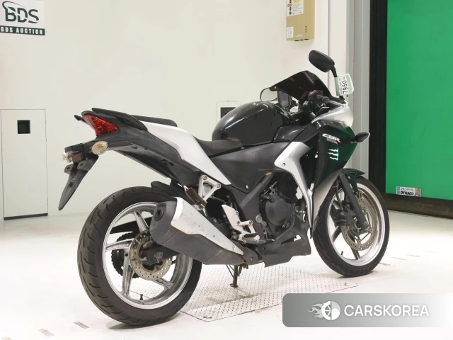 Проданный Honda CBR250R 2011 из Японии