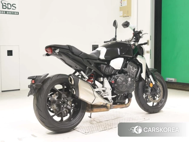 Проданный Honda CB1000R 2018 из Японии