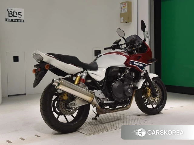 Проданный Honda CB400SF BOLDOR 2017 из Японии, фото 2