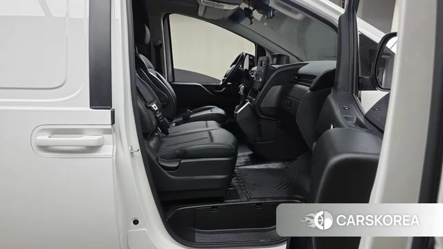 Hyundai Staria id 4646609 из Кореи 18