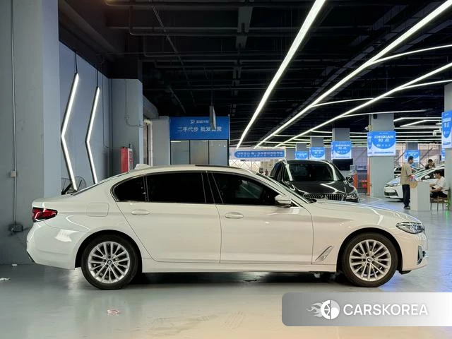 BMW 5 series id 4259195 из Китая 18
