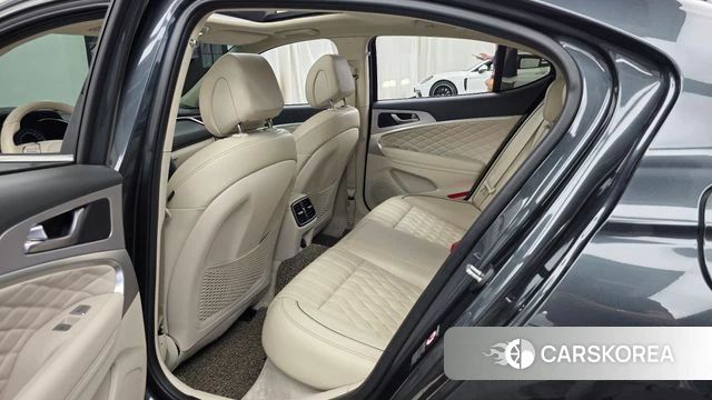 Genesis G70 id 4620098 из Кореи 18