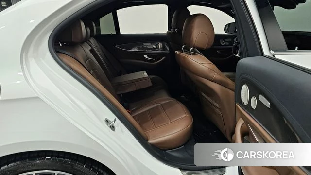 Mercedes-Benz E-Class W213 id 4495590 из Кореи 18