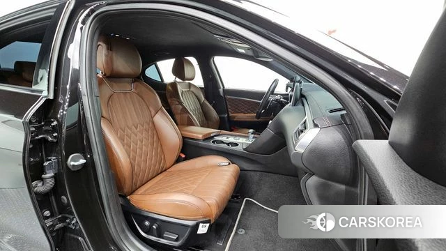 Genesis G70 id 4647792 из Кореи 18