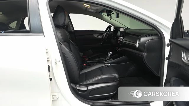 Kia Come New K3 id 4836672 из Кореи 18