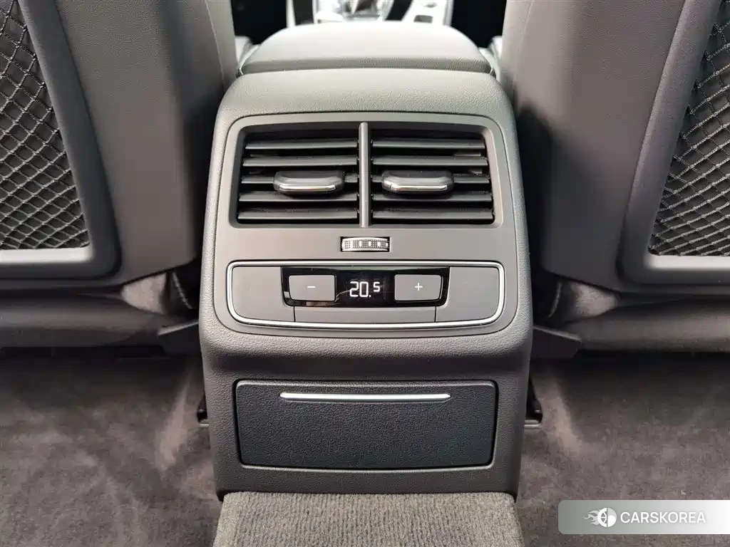 Audi A4L id 4514301 из Китая 18