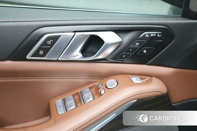 BMW X7 id 4261733 из Китая 18