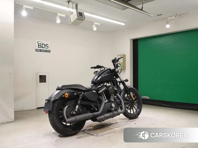 Проданный Harley-Davidson Sportster XL883N 2011 из Японии, фото 2