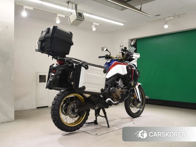 Проданный Honda CRF1000L AFRICA TWIN 2016 из Японии, фото 2