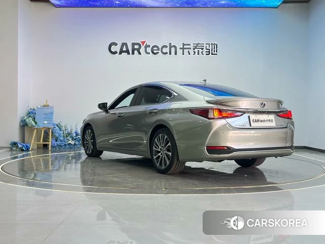 Lexus ES id 4262604 из Китая 18