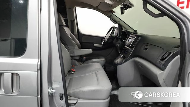 Hyundai The New Grand Starex id 4501526 из Кореи 18