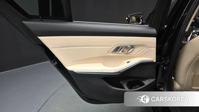 BMW 3 Series (G20) id 4410423 из Кореи 18