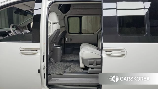 Hyundai Staria id 4898911 из Кореи 18