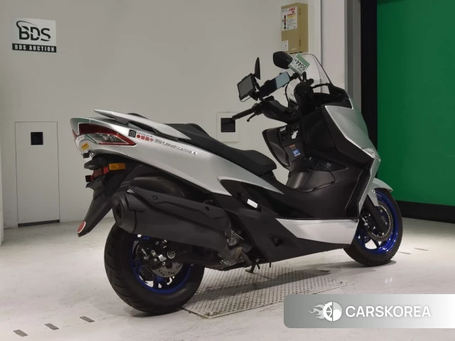 Проданный Suzuki BURGMAN 400 2021 из Японии, фото 2
