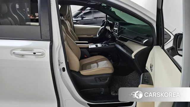 Toyota Sienna 4th Generation id 4692991 из Кореи 18