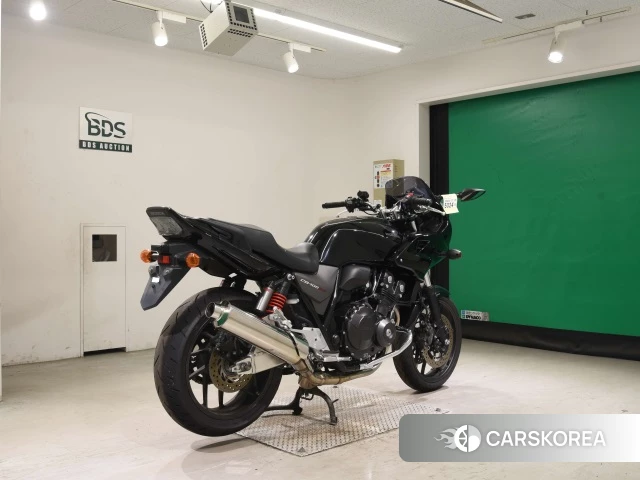 Проданный Honda CB400SF BOLDOR ABS 2018 из Японии, фото 2