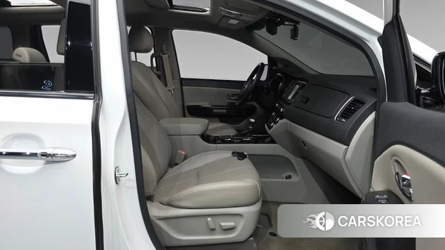 Kia The New Carnival id 4794608 из Кореи 18