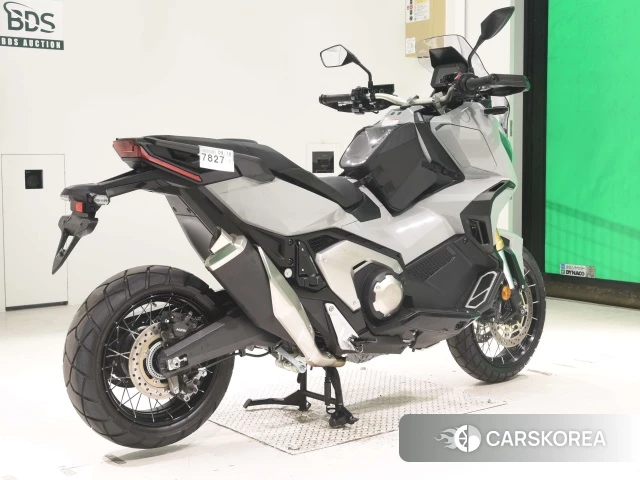 Проданный Honda X-ADV 750 2024 из Японии