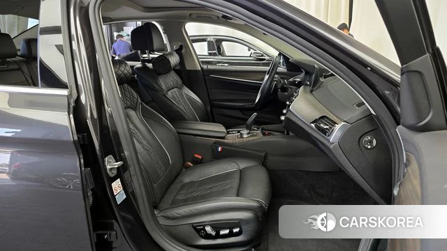 BMW 5 Series (G30) id 4331478 из Кореи 18