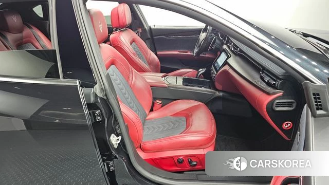 Maserati Quattroporte id 4737119 из Кореи 18