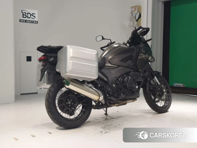 Проданный Honda VFR1200X DCT 2014 из Японии, фото 2
