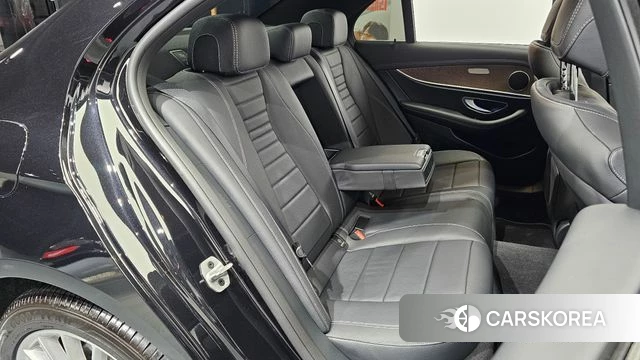 Mercedes-Benz E-Class W213 id 4355940 из Кореи 18