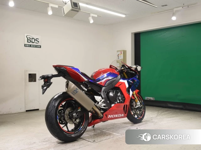 Проданный Honda CBR1000RR-R FIREBLADE SP 2020 из Японии, фото 2