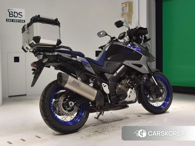 Проданный Suzuki V-STROM 1050XT 2022 из Японии, фото 2