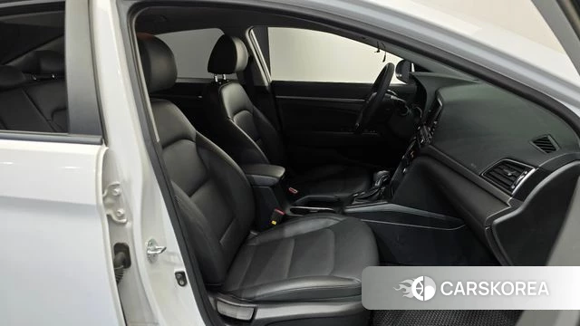 Hyundai Avante AD id 4605454 из Кореи 18