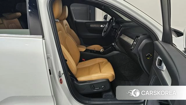 Volvo XC40 id 4637333 из Кореи 18