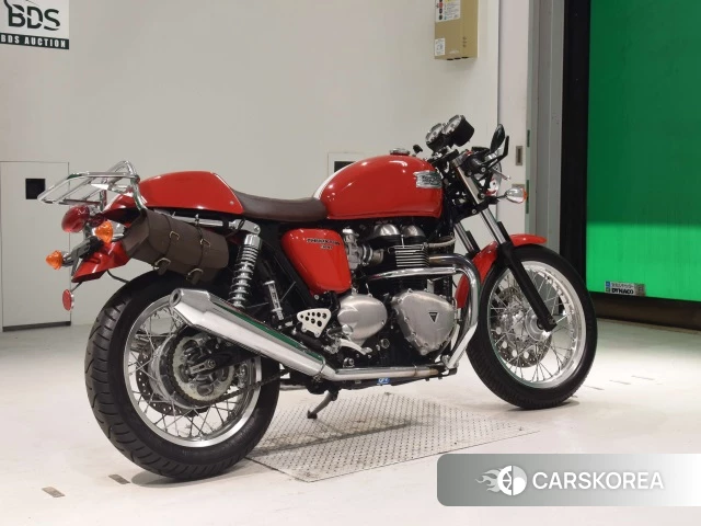 Проданный Triumph THRUXTON 2012 из Японии