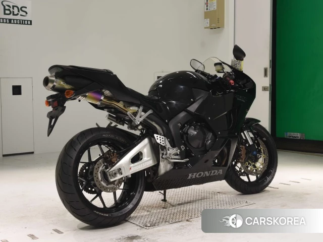 Проданный Honda CBR600RR ABS 2014 из Японии, фото 2