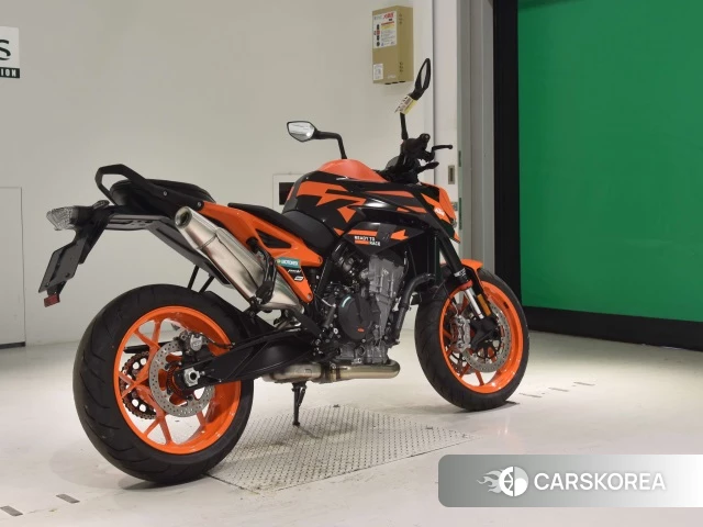 Проданный KTM 890 DUKE GP 2022 из Японии, фото 2