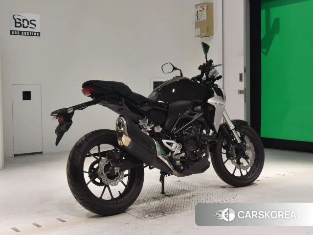 Проданный Honda CB250R 2018 из Японии, фото 2