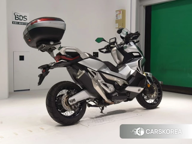 Проданный Honda X-ADV 750 2017 из Японии, фото 2