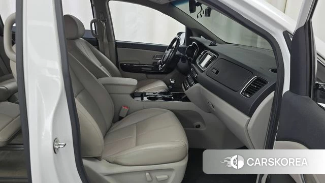 Kia The New Carnival id 4508457 из Кореи 18