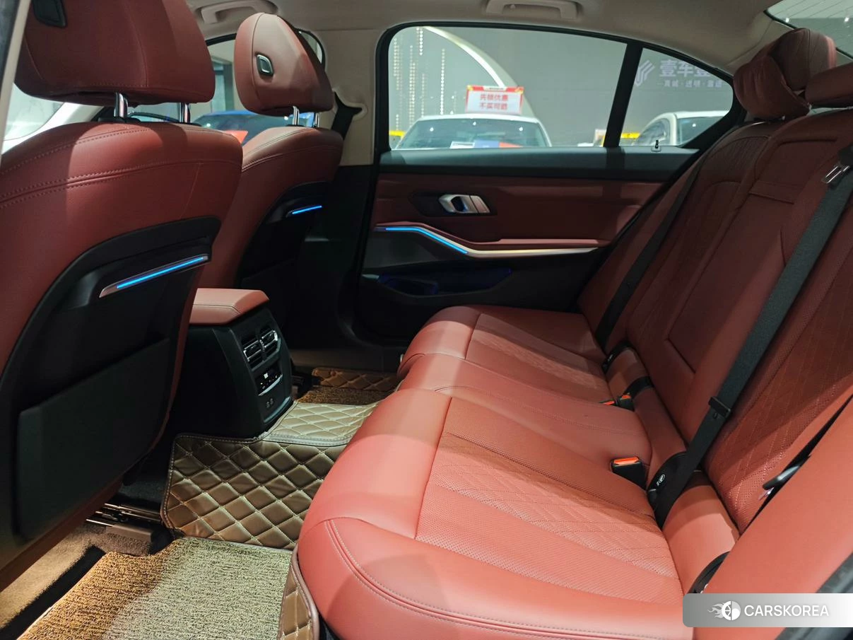BMW 3 series id 4455478 из Китая 18