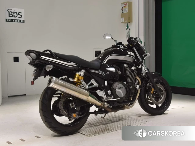 Проданный Yamaha XJR 1300 2015 из Японии, фото 2