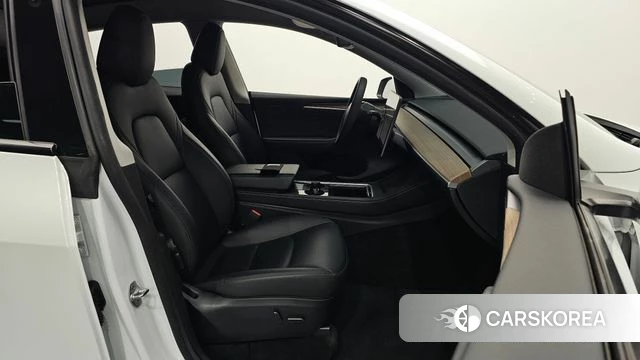 Tesla Model Y id 4691744 из Кореи 18