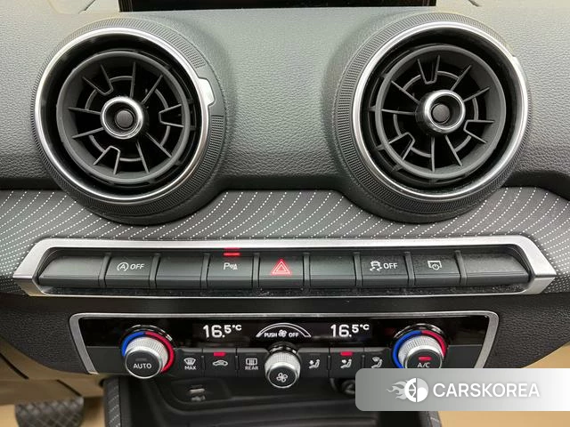 Audi Q2L id 4272188 из Китая 18