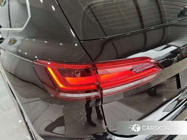 Volkswagen Touareg id 4394047 из Китая 18