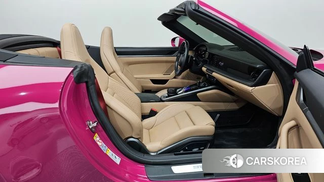 Porsche 911(992) id 4230282 из Кореи 18